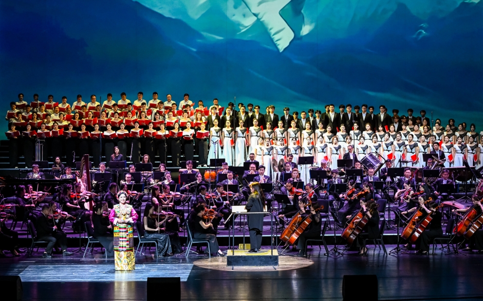 2024年长江文化艺术季“相约长江”合唱周启动式-1